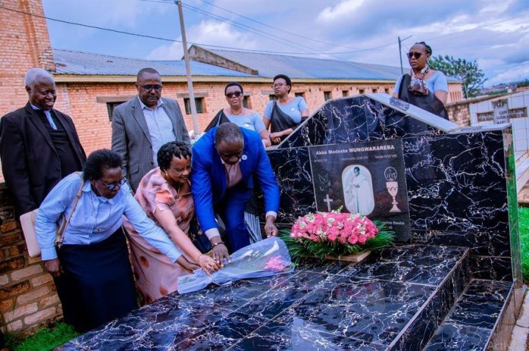 Birashoboka kuvugana n’uwapfuye? Icyo Bibiliya n’ubushashatsi bibivugaho
