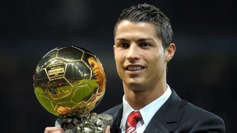Ronaldo yahigitse Messi mu matora y’igihembo cyahize ibindi bya Ballon d’Or