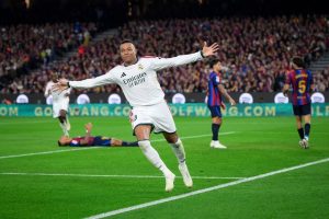 Real Madrid yatsinze FC Barcelone, Kilyan Mbappé yandika amateka