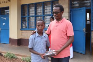Nyarugenge: Abana 56 bitwaye neza mu biruhuko bahembwe amakayi