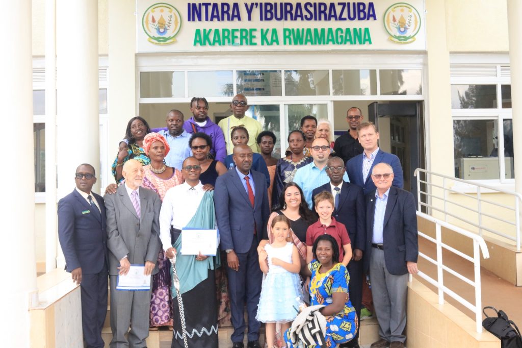 Rwamagana: Imbamutima z’abanyuzwe no guhabwa ubwenegihugu bw’u Rwanda