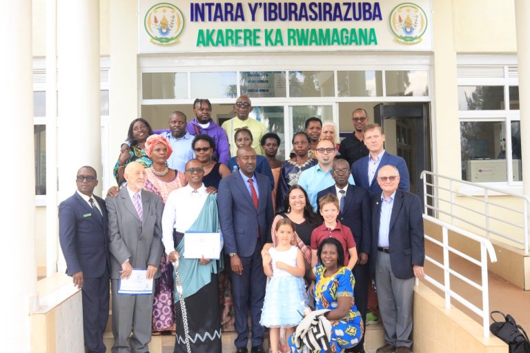 Rwamagana: Imbamutima z’abanyuzwe no guhabwa ubwenegihugu bw’u Rwanda