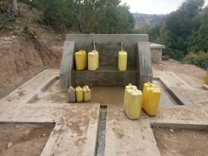 Ngororero: Bahora bivuza inzoka zo munda baterwa no kutagira amazi meza