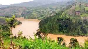 Ngororero: Ubucukuzi bw’amabuye y’agaciro butanoze bwanduza imigezi