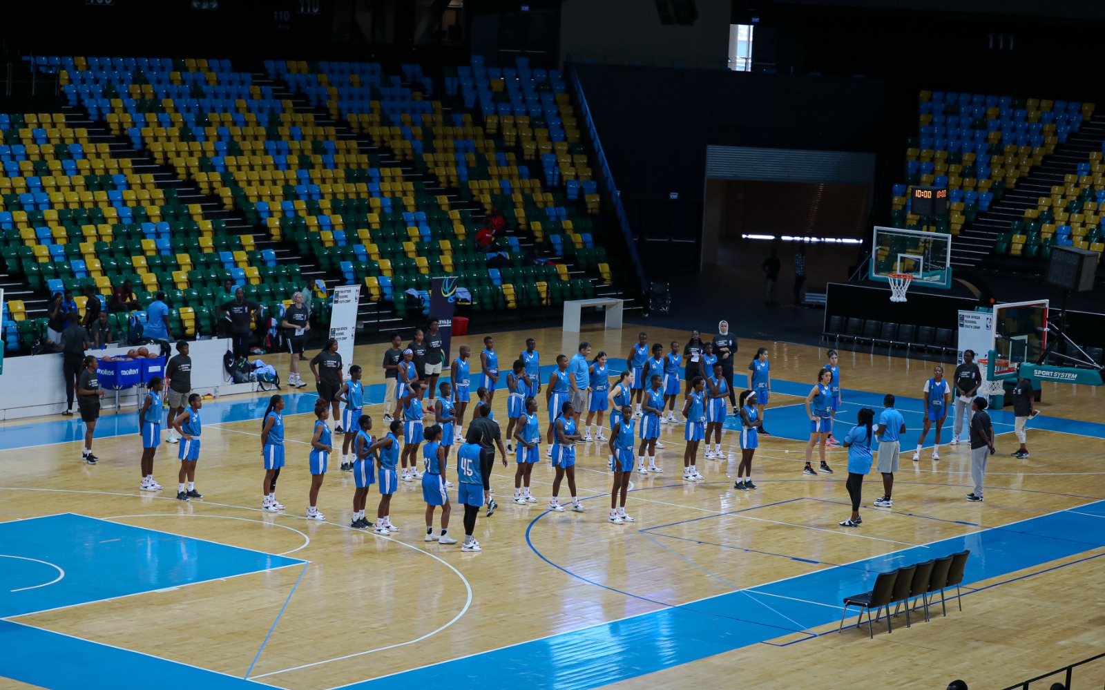 Basketball: Mu Rwanda hatangiye umwiherero w’abangavu baturutse mu bihugu  21