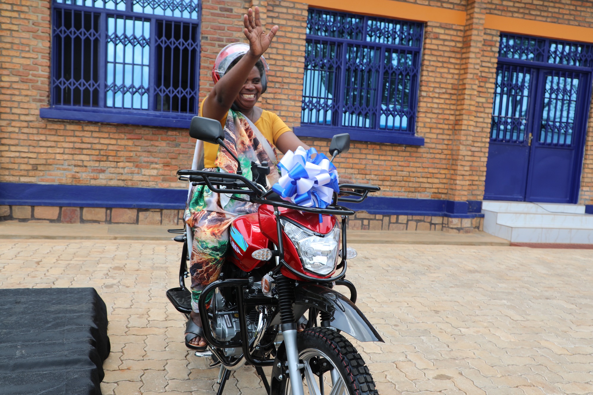 Harifuzwa ko umwarimu w’indashyikirwa yajya ahembwa imodoka